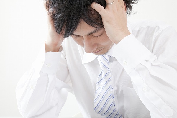 頭痛がする